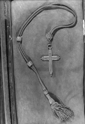 croix pectorale, cuivre argenté
