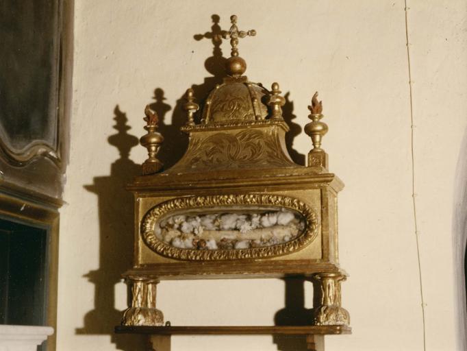 reliquaire, bois sculpté, ciselé et doré - © Ministère de la Culture (France), Médiathèque du patrimoine et de la photographie (objets mobiliers), tous droits réservés