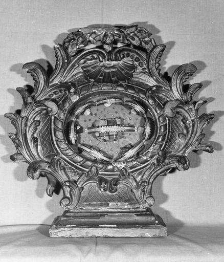reliquaire-monstrance pédiculé, bois doré - © Ministère de la Culture (France), Médiathèque du patrimoine et de la photographie (objets mobiliers), tous droits réservés