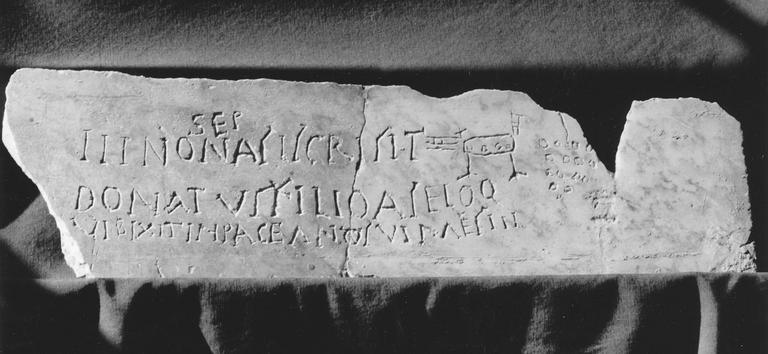 plaque commémorative, fragment d'inscription chrétienne, marbre - © Ministère de la Culture (France), Médiathèque du patrimoine et de la photographie (objets mobiliers), tous droits réservés