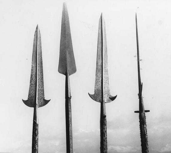 collection de pertuisanes - © Ministère de la Culture (France), Médiathèque du patrimoine et de la photographie (objets mobiliers), tous droits réservés
