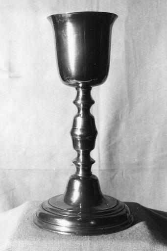 calice, étain - © Ministère de la Culture (France), Médiathèque du patrimoine et de la photographie (objets mobiliers), tous droits réservés