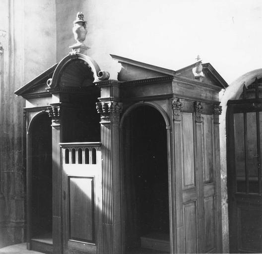 confessionnal - © Ministère de la Culture (France), Médiathèque du patrimoine et de la photographie (objets mobiliers), tous droits réservés