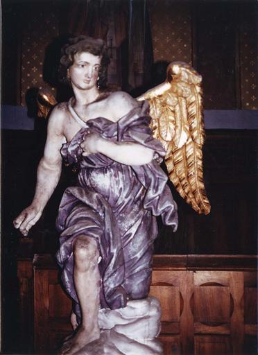 statue : ange, bois sculpté - © Ministère de la Culture (France), Médiathèque du patrimoine et de la photographie (objets mobiliers), tous droits réservés