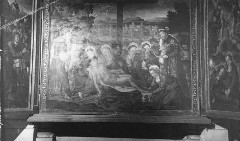 tableau (triptyque) : La Mise au tombeau, La Montée au calvaire, La Descente de croix, panneaux peints, 1542 - © Ministère de la Culture (France), Médiathèque du patrimoine et de la photographie (objets mobiliers), tous droits réservés
