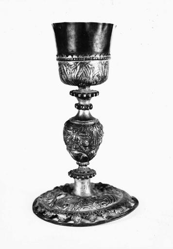 calice, argent et cuivre argenté - © Ministère de la Culture (France), Médiathèque du patrimoine et de la photographie (objets mobiliers), tous droits réservés