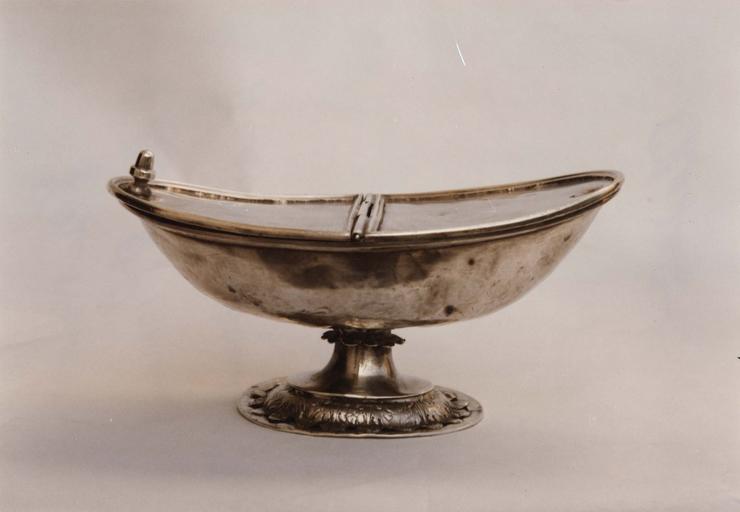 navette à encens n°2, cuiller à encens, argent forgé et ciselé