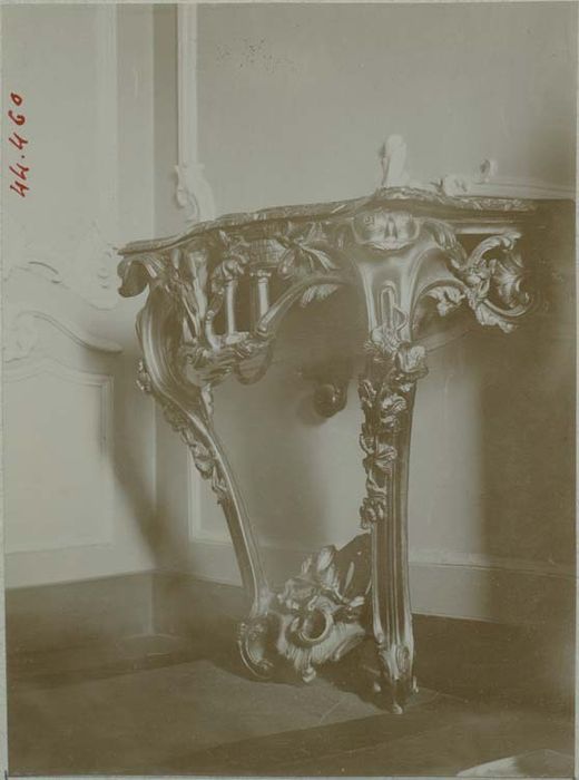 console - © Ministère de la Culture (France), Médiathèque du patrimoine et de la photographie, diffusion RMN-GP