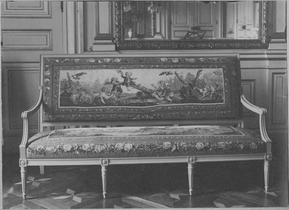 canapé - © Ministère de la Culture (France), Médiathèque du patrimoine et de la photographie, diffusion RMN-GP