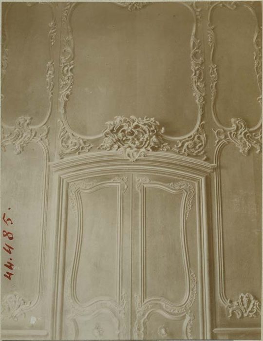 lambris de revêtement de la sacristie, détail - © Ministère de la Culture (France), Médiathèque du patrimoine et de la photographie, diffusion RMN-GP