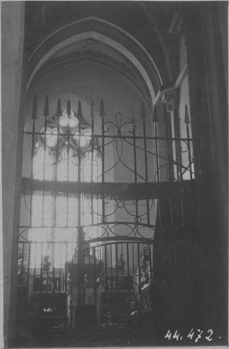 collection d’hallebardes et pertuisanes