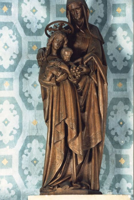 Groupe sculpté : Sainte Anne avec la Vierge et l'Enfant