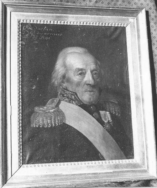 tableau, cadre : Portrait du Comte de Dortan, Lieutenant Général des armées du Roi, vue générale - © Ministère de la Culture (France), Médiathèque du patrimoine et de la photographie (objets mobiliers), tous droits réservés