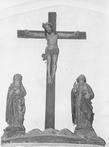 groupe sculpté : La Crucifixion, vue générale - © Ministère de la Culture (France), Médiathèque du patrimoine et de la photographie (objets mobiliers), tous droits réservés