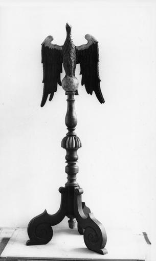 Lutrin, dit aigle-lutrin, bois sculpté, peint - © Ministère de la Culture (France), Médiathèque du patrimoine et de la photographie (objets mobiliers), tous droits réservés