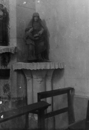 Groupe sculpté : L'Education de la Vierge, pierre sculptée, peinte - © Ministère de la Culture (France), Médiathèque du patrimoine et de la photographie (objets mobiliers), tous droits réservés