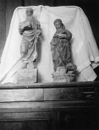 Deux statues : Saint Thomas, Saint Antoine, pierre sculptée, peinte