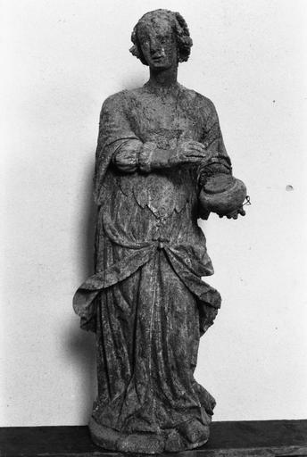 Statue : Sainte Madeleine, bois sculpté - © Ministère de la Culture (France), Médiathèque du patrimoine et de la photographie (objets mobiliers), tous droits réservés