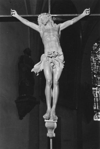 Statue : Christ en croix, bois sculpté - © Ministère de la Culture (France), Médiathèque du patrimoine et de la photographie (objets mobiliers), tous droits réservés