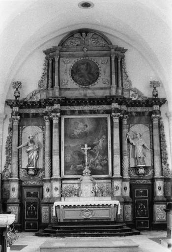 Retable, tableaux (2), statues (2) : La conversion de saint Paul, Dieu le Père, Saint Paul, Saint François-Xavier, retable architecturé à trois travées et deux niveaux au décor sculpté de chutes de fleurs et chérubins, bois sculpté, peint, doré, huile sur