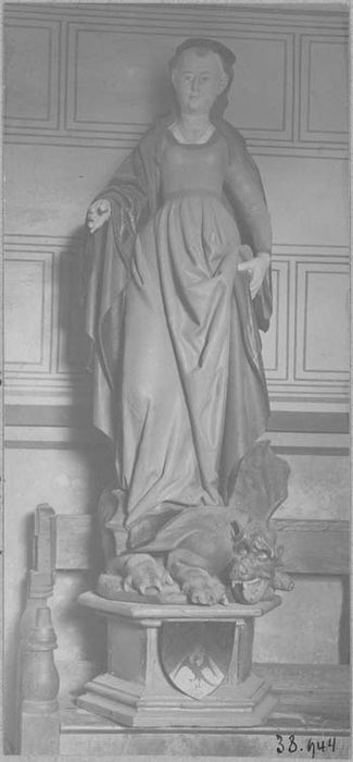 statue : Sainte Marguerite