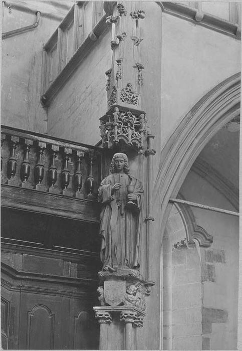 statue (grandeur nature) : Saint Jean l'Evangéliste - © Ministère de la Culture (France), Médiathèque du patrimoine et de la photographie, diffusion RMN-GP