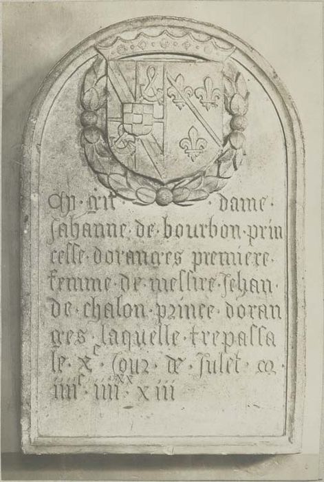 plaque funéraire de Jeanne de Bourbon