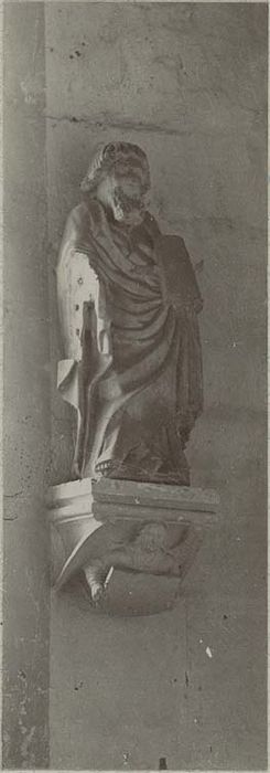 statue : saint Paul