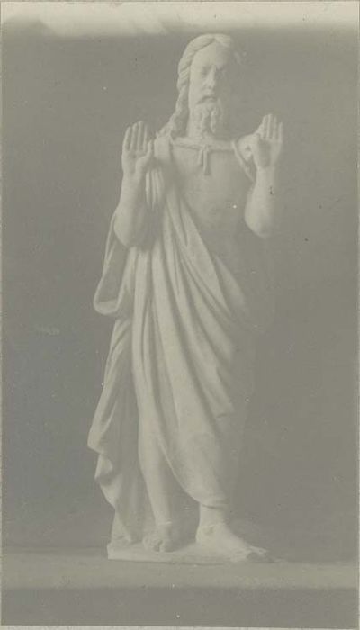 statue : Christ ressuscité