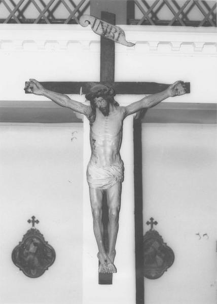 statue : Christ en croix, vue générale - © Ministère de la Culture (France), Médiathèque du patrimoine et de la photographie (objets mobiliers), tous droits réservés