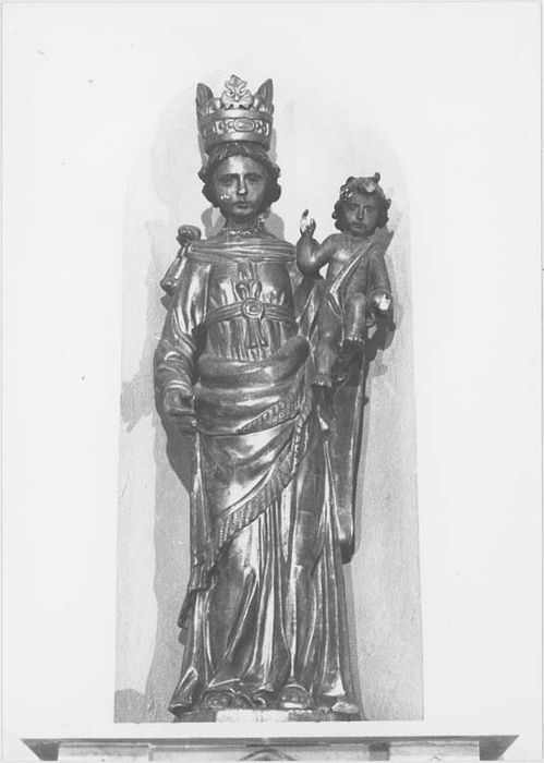 statue : Vierge à l'Enfant - © Ministère de la Culture (France), Médiathèque du patrimoine et de la photographie, tous droits réservés