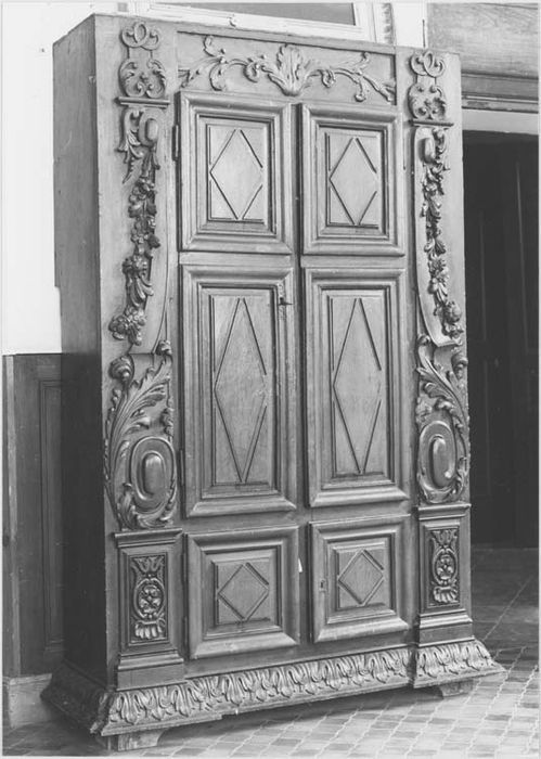 Armoire de sacristie