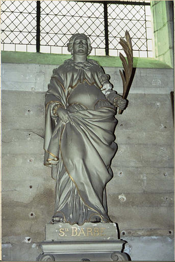 statue : sainte Barbe