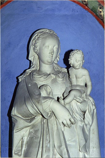 statue : Vierge à l'Enfant, vue rapprochée