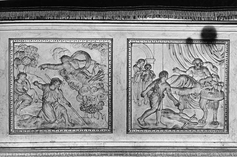 reliefs (2) du devant d'autel : Adam et Eve chassés du Paradis, Isaac, Jacob, Esaü et Rebecca