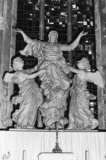 Groupe sculpté : l'Assomption