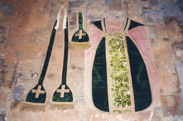 chasuble, étole, manipule