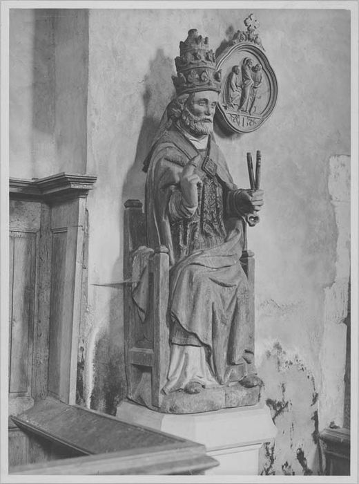 statue : saint Pierre