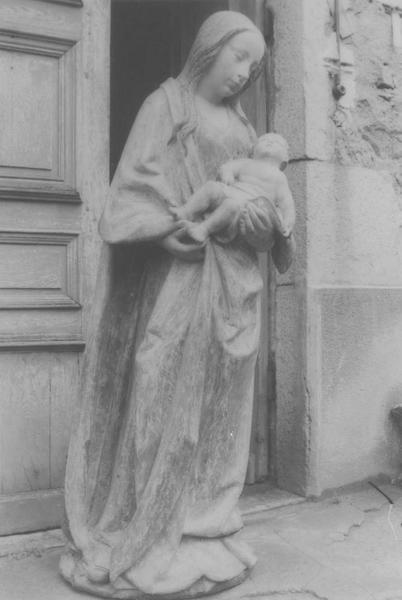 Statue : Vierge à l'Enfant