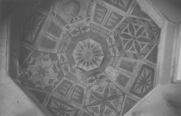 pavement (mosaïque), vue générale - © Ministère de la Culture (France), Médiathèque du patrimoine et de la photographie (objets mobiliers), tous droits réservés