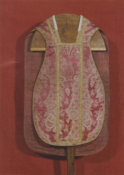 Chasuble, étole, manipule, voile de calice