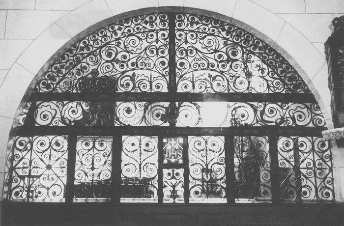 clôture de chapelle (grille), vue générale