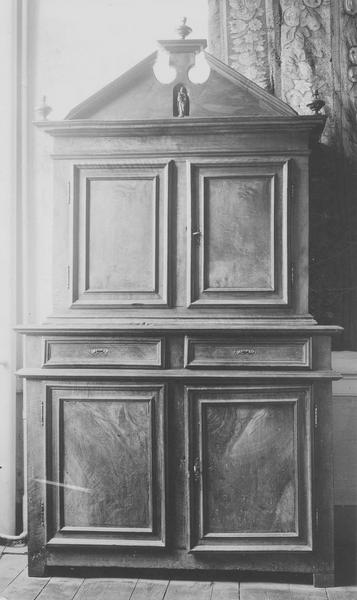armoire, vue générale - © Ministère de la Culture (France), Médiathèque du patrimoine et de la photographie (objets mobiliers), tous droits réservés