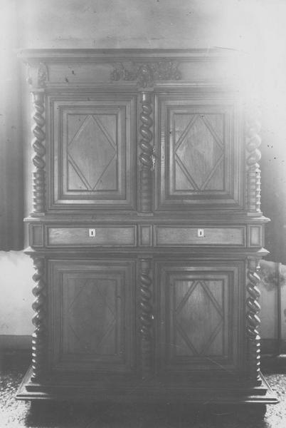 armoire, vue générale