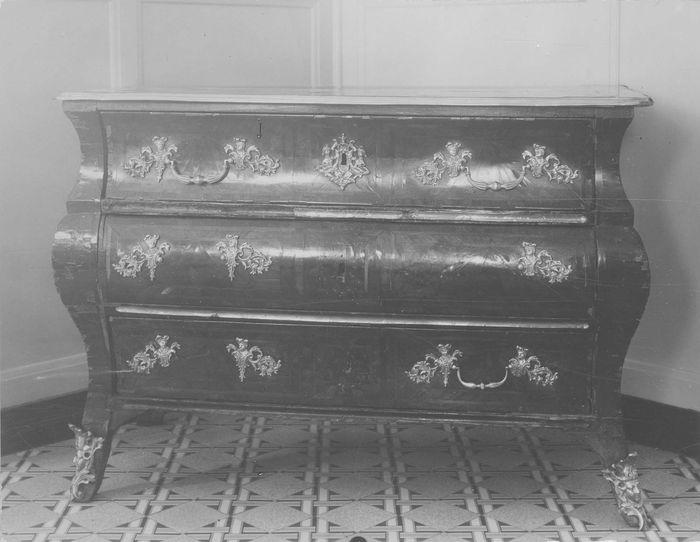 commode, vue générale