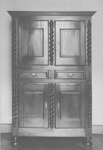 armoire, vue générale