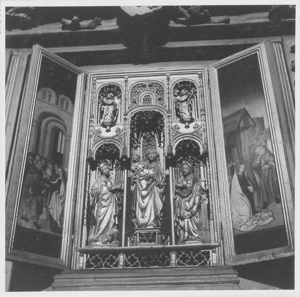 triptyque : le Mariage de la Vierge, la Nativité (volets), 3 statuettes : Vierge à l'enfant, Sainte Catherine, Sainte Barbe, vue générale