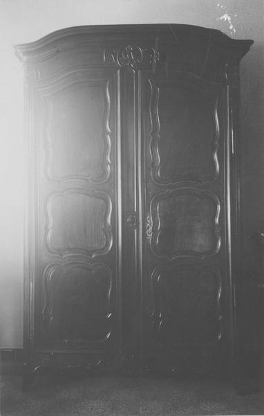 armoire, vue générale - © Ministère de la Culture (France), Médiathèque du patrimoine et de la photographie (objets mobiliers), tous droits réservés