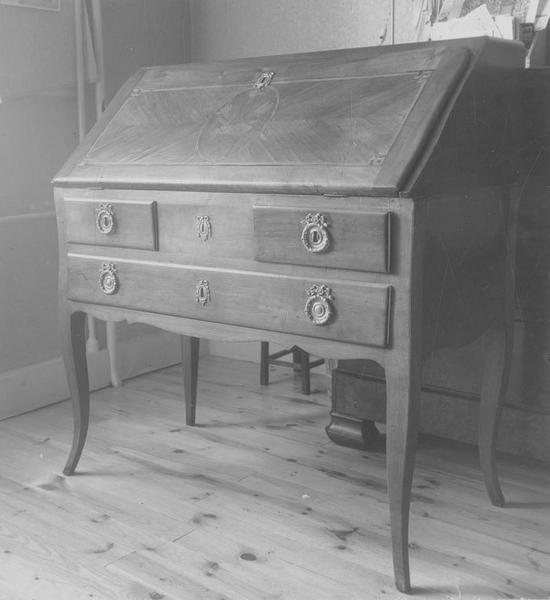 secrétaire à abattant, vue générale - © Ministère de la Culture (France), Médiathèque du patrimoine et de la photographie (objets mobiliers), tous droits réservés