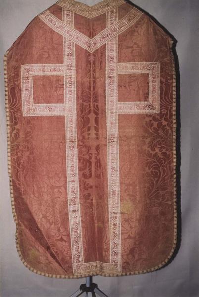 Chasuble, étole, bourse de corporal